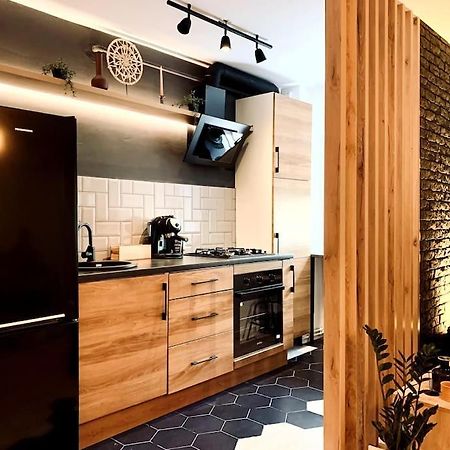 Appartement Heart Of The City - Modern Studio With Balcony à Bucarest Extérieur photo