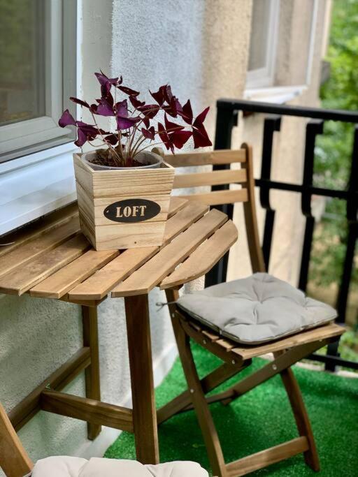 Appartement Heart Of The City - Modern Studio With Balcony à Bucarest Extérieur photo